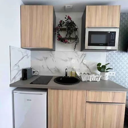 Cosy L'eclipse Balneo Apartment